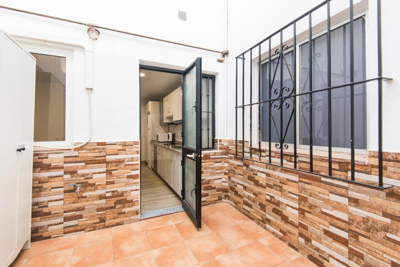 Street Art Fantasy 2 Apartment Malaga Exterior photo